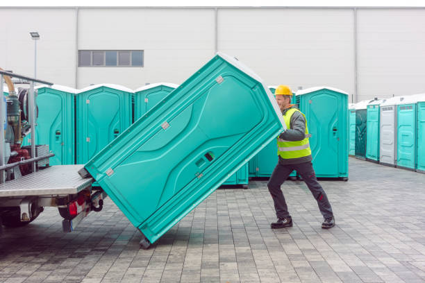 Best Porta potty rental near me  in Lansing, KS