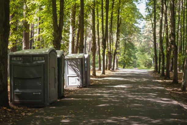 Best Porta potty delivery and setup  in Lansing, KS