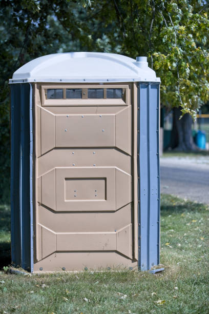 Portable bathroom rental in Lansing, KS